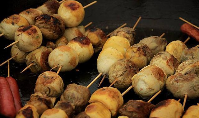 福建称鸡蛋胎,江浙一带又称旺鸡蛋或喜蛋,是在越南等东南亚国家也很