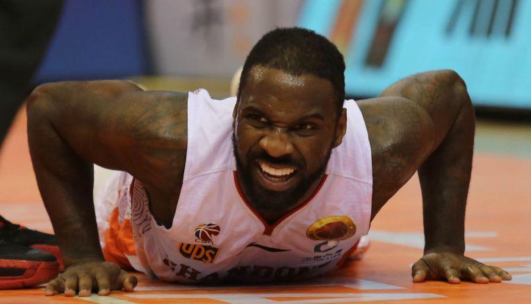 劳森不归事件始末:nba诱惑劳森,山东大打感情牌