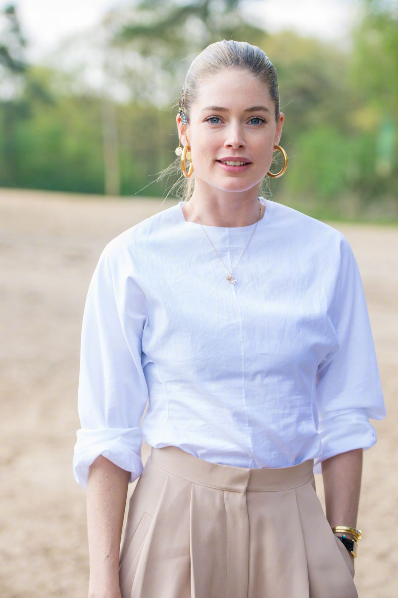 超模杜晨doutzen kroes当地时间4月20日在荷兰arnhem的burgers zoo出