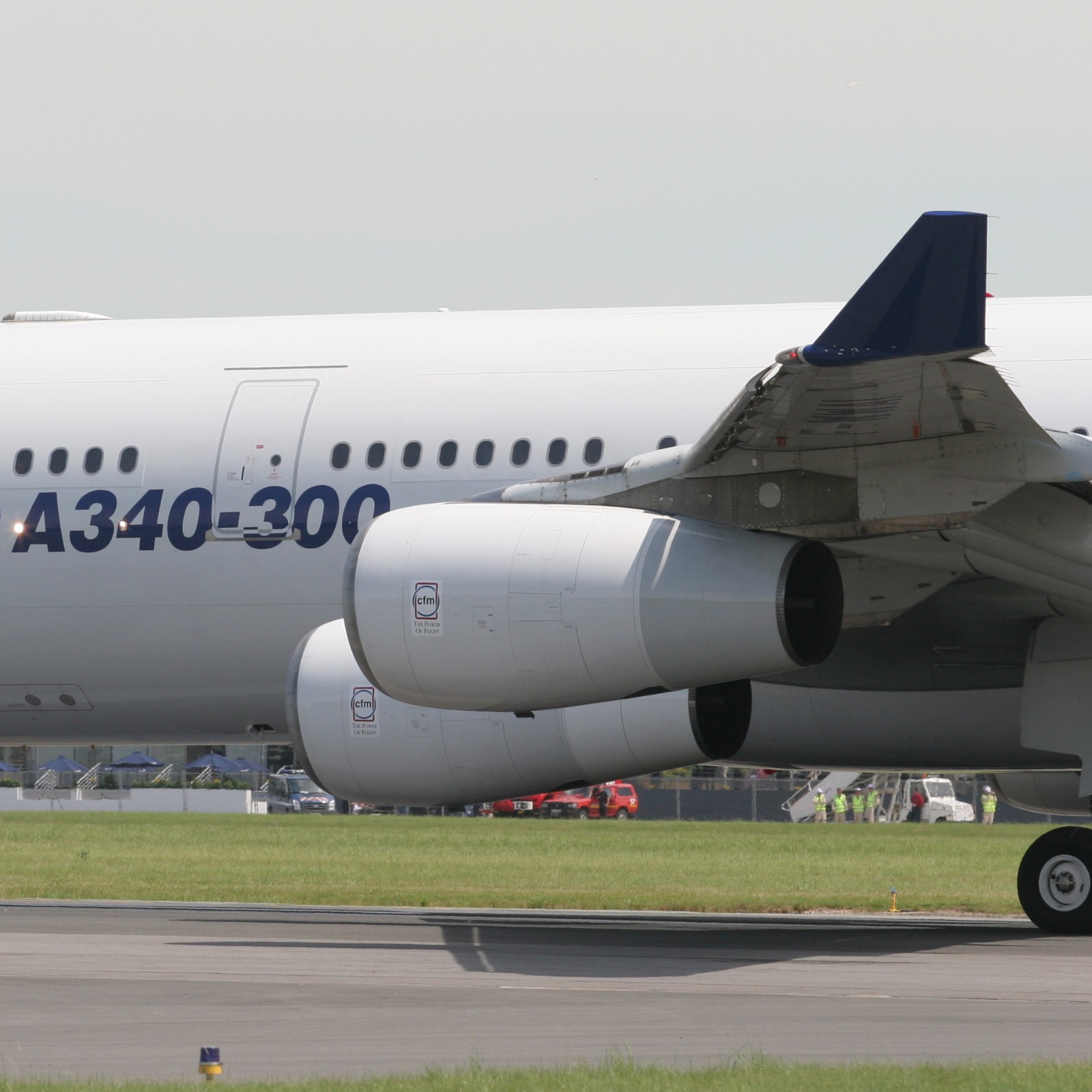 5apu的法式长棍空中客车a340客机