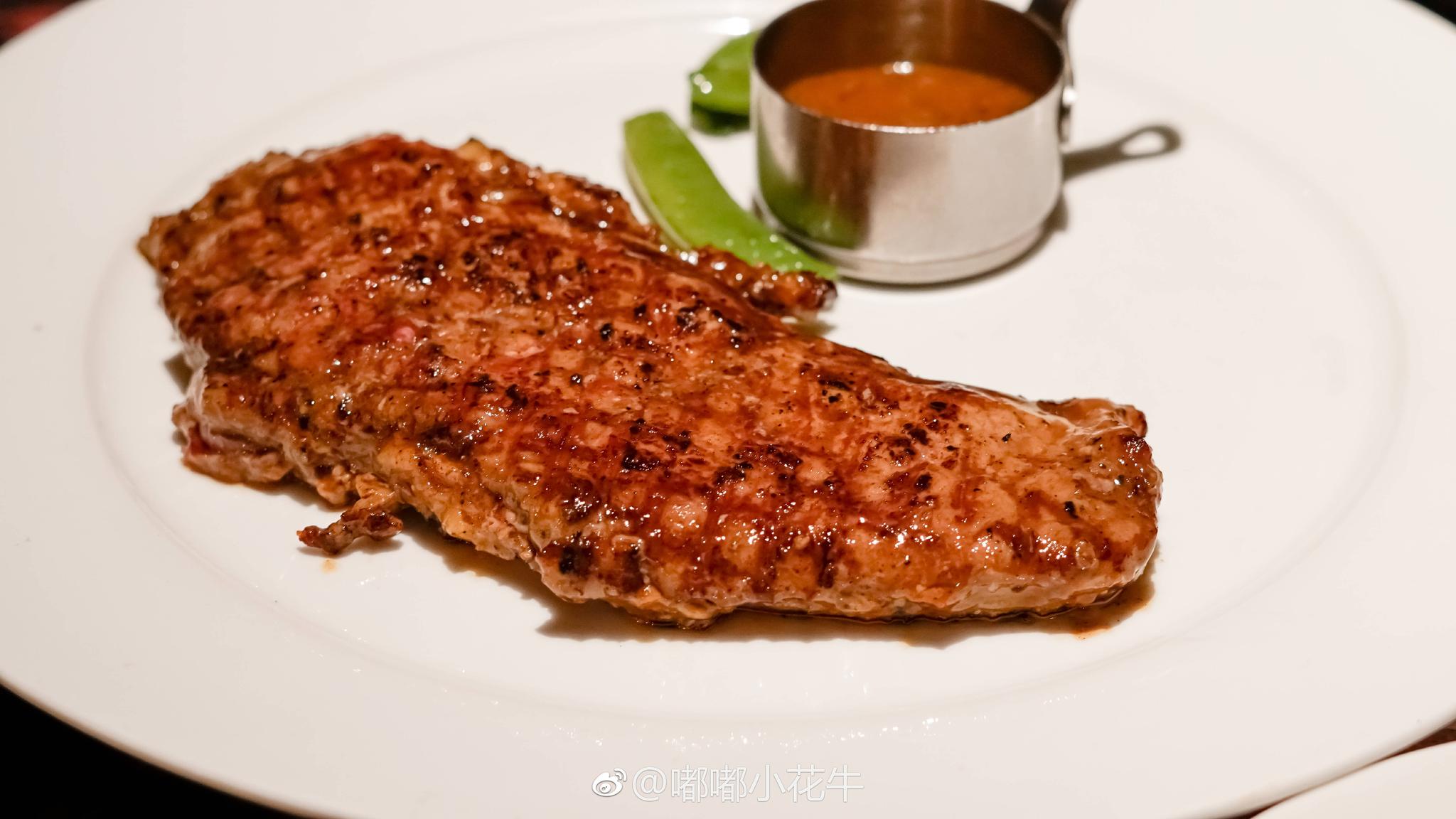 美食博主 推荐重庆路万达的食间牛排:春季推出时令蔬菜