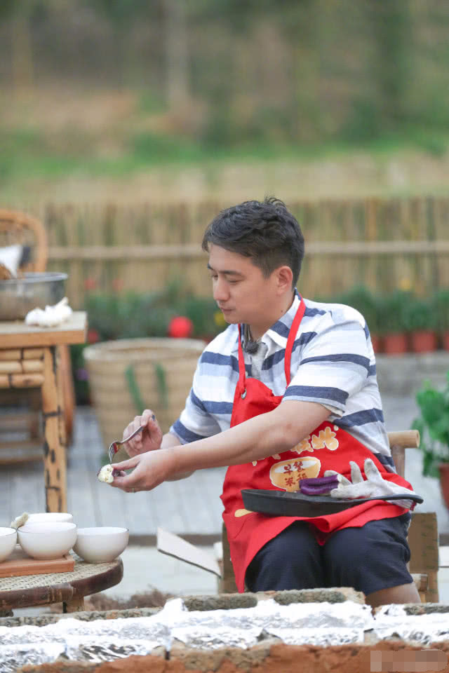 除了向往的生活网友最想让黄磊上这档美食节目收视率爆棚