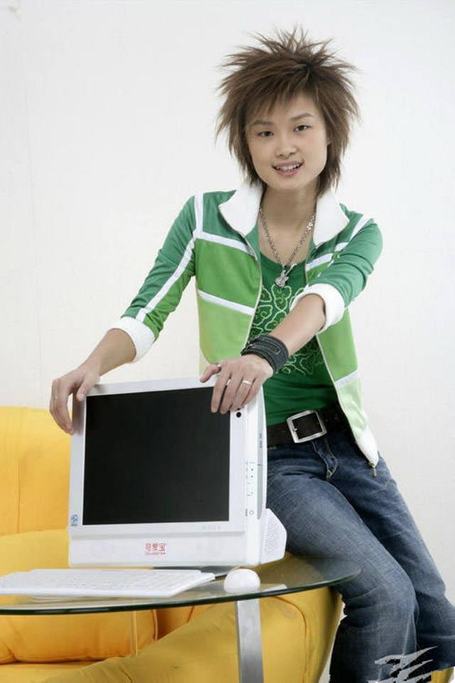 李宇春|假小子|超女_新浪新闻