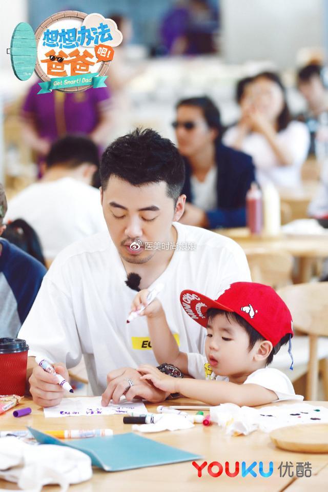 想想办法吧爸爸再延播播出时间延至九月份哎lucky都要长成戚薇了