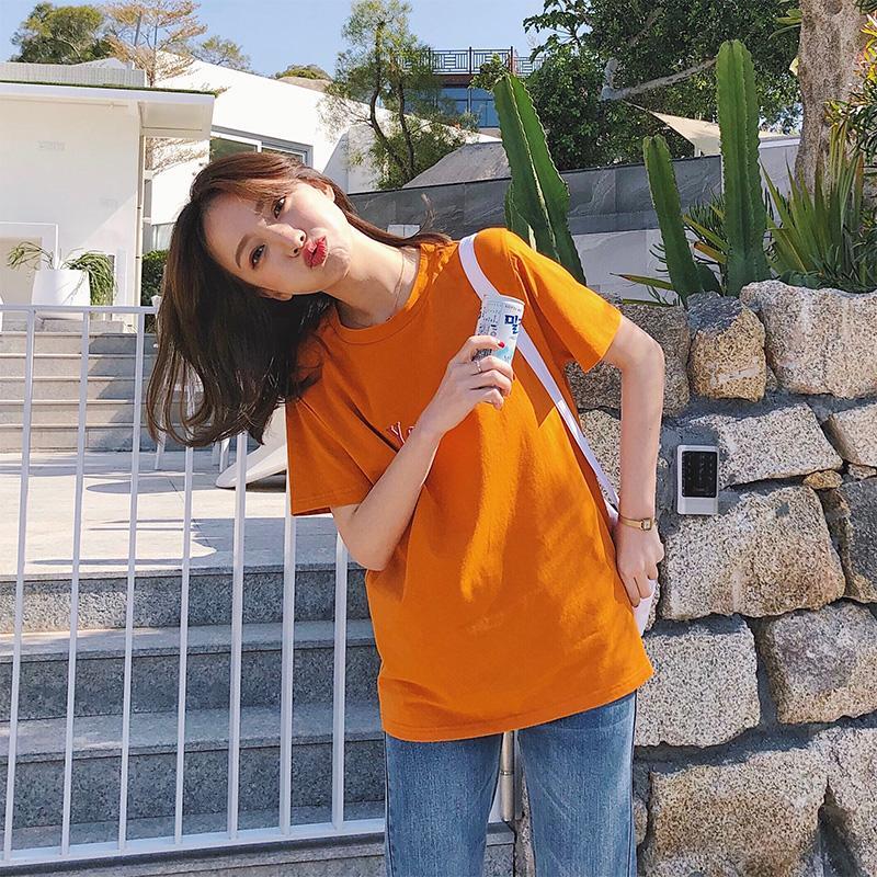 少女的新选择亮眼橘色系才是显肤色白皙