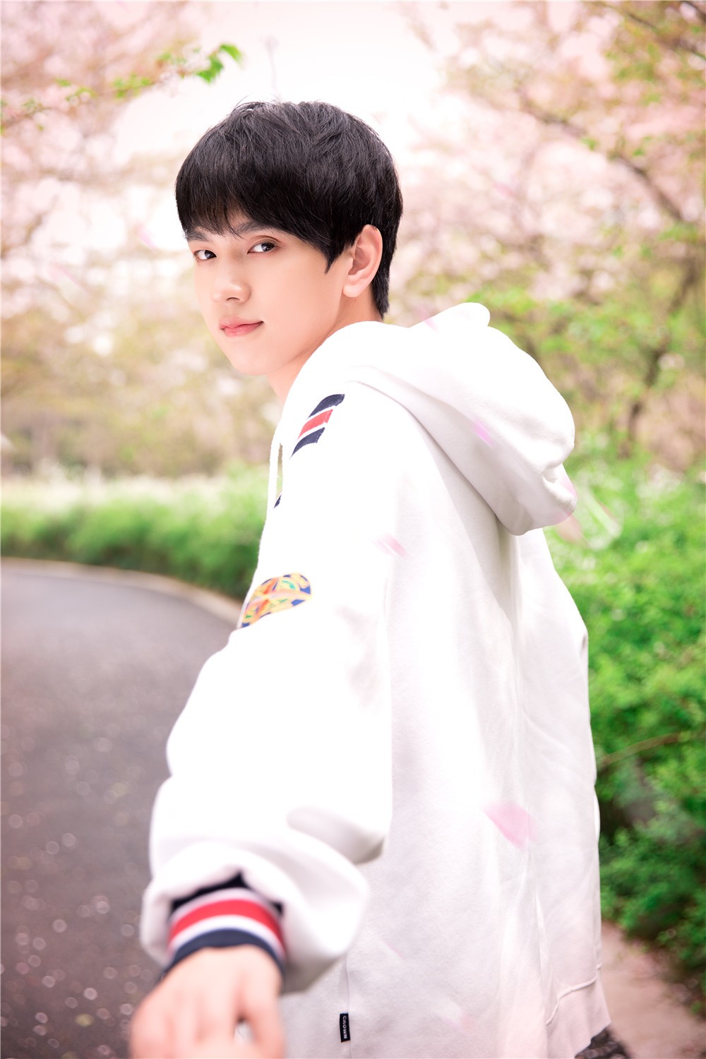 zero-g成员樱花写真曝光 女友视角被赞"甜齁"|写真曝光|樱花|写真