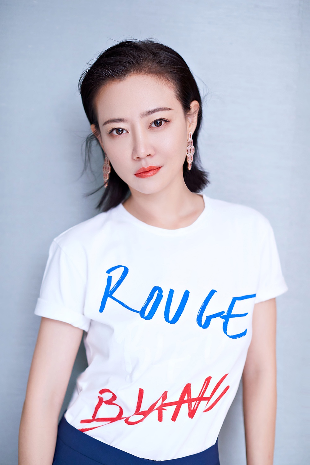 谭卓首演反派 化身高贵妃堪称"行走的弹幕"