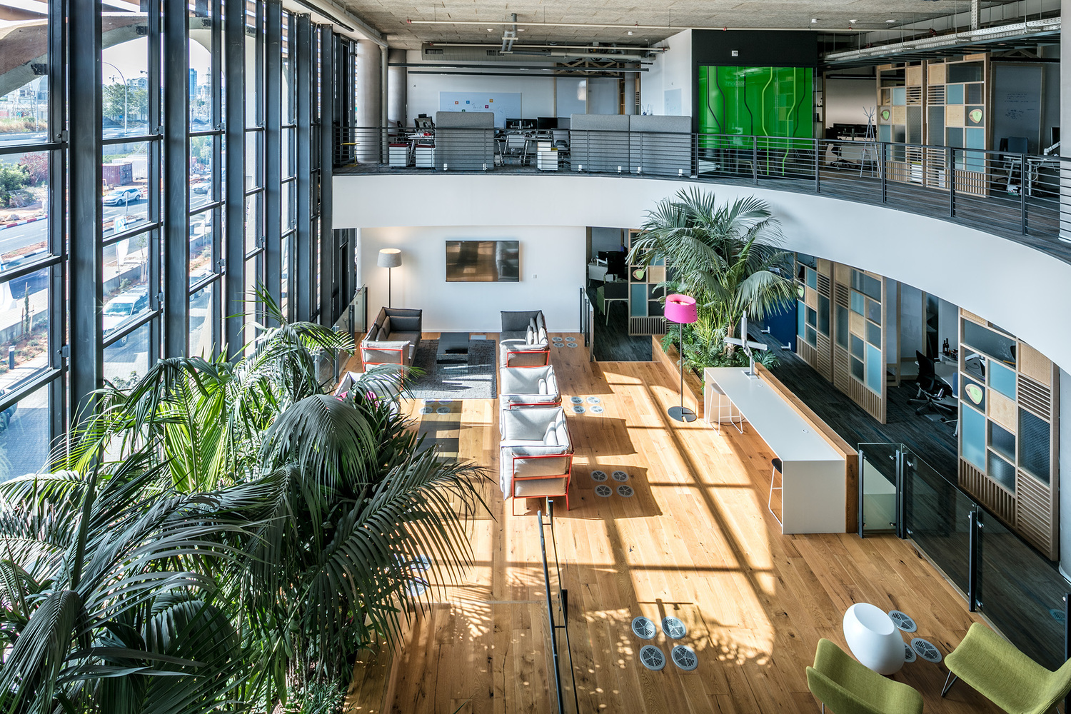 SAP 总部大楼丨Yashar Architects|SAP|玻璃盒|遮阳板_新浪新闻