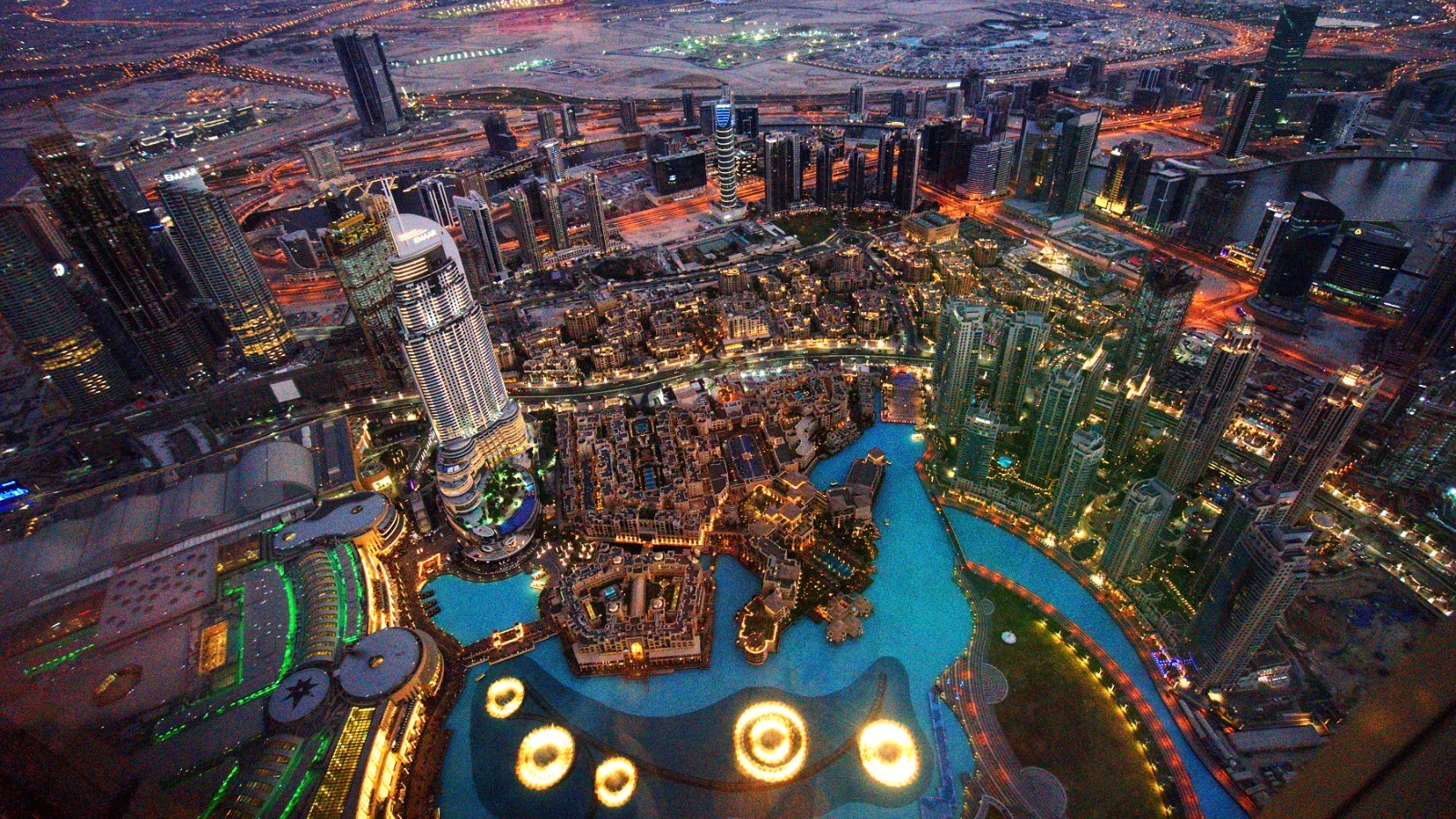 迪拜,作为中东最富有城市,夜景也与众不同!