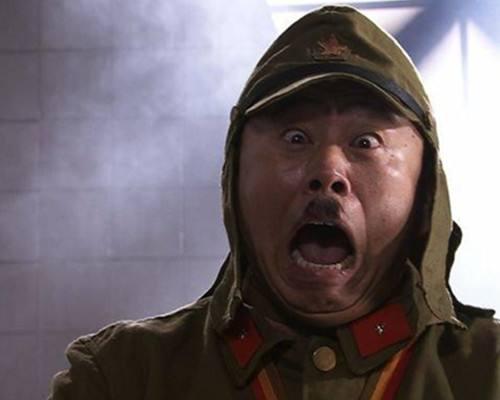 潘长江开百万巨型皮卡车霸气外露 下车发现身高不过车门略为尴尬