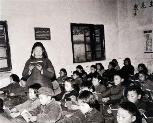 老照片! 六七十年代的中国小学生: 与现在截然不同的"精气神"