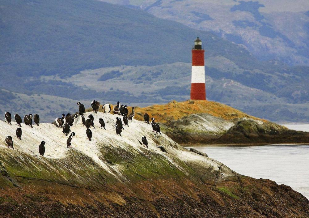 火地岛极地风光无限, 景色迷人, 到处充满着奇妙色彩!