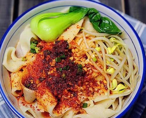 陕西那碗油泼面,记忆中的好味道!