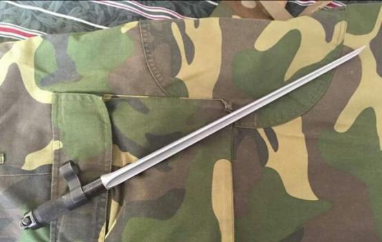 尽管现代战争是以热武器为首,但是三棱军刺对敌方造成了心理阴影无法