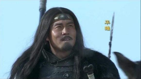 将军说:我有一将,可斩大敌,话音刚落,大将人头落地|诸侯|潘凤|华雄