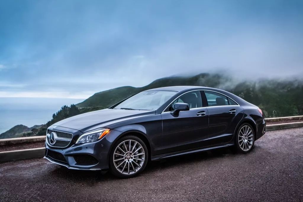 100万的大奔驰,这次想怼保时捷