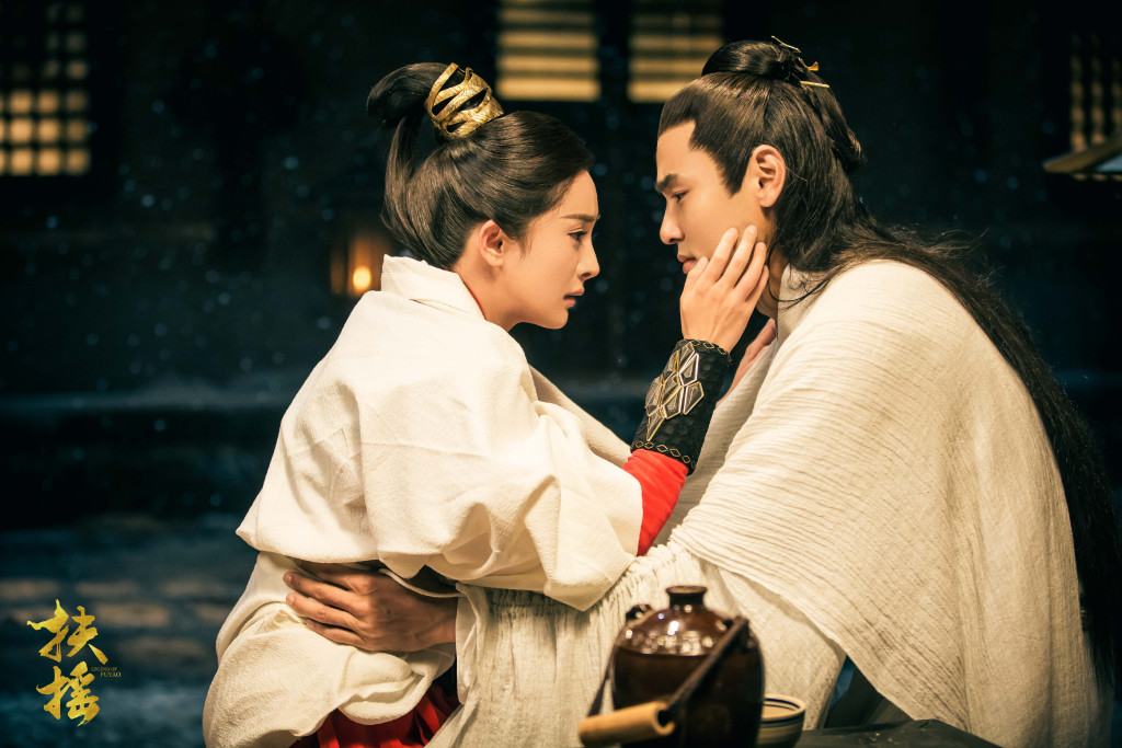 像近期的姚城诈降剧情,血洗李家庄剧情,都演绎得淋漓尽致,而《扶摇》