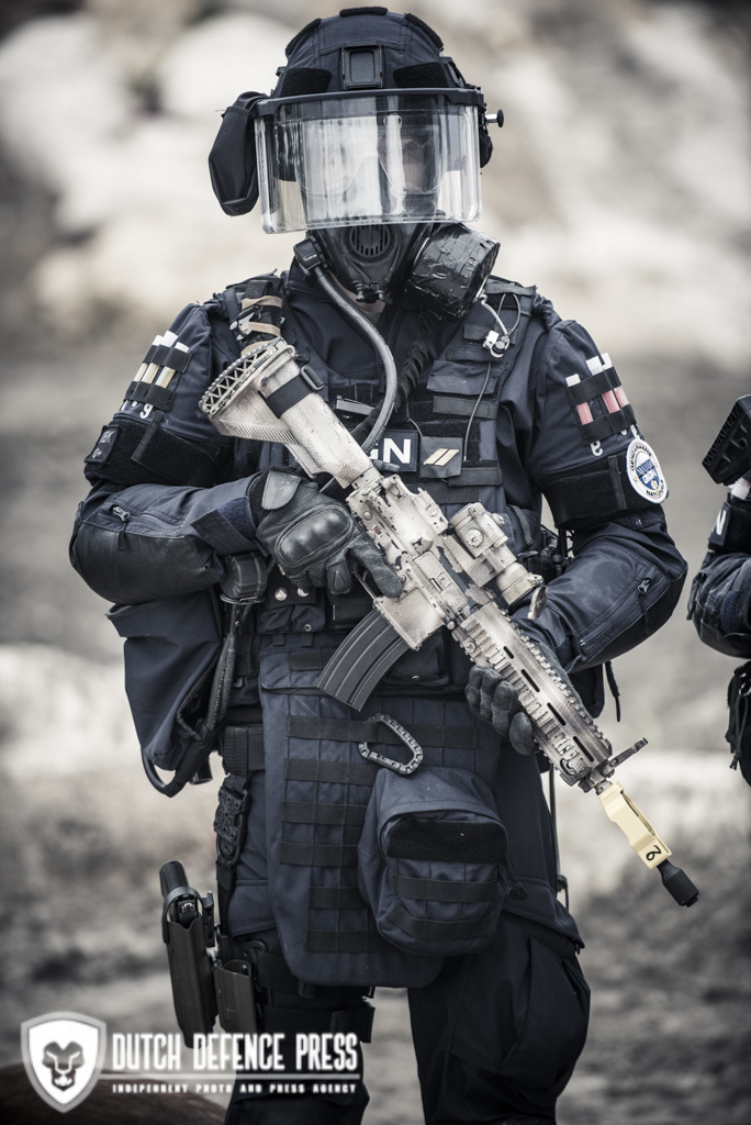2018年法国萨托里防务展上的法国国家宪兵干预队(gign)