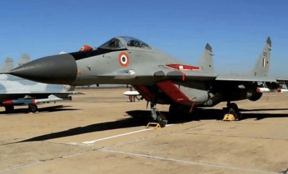 乌克兰拖欠空军工资,师长连兵带飞机叛变,46架