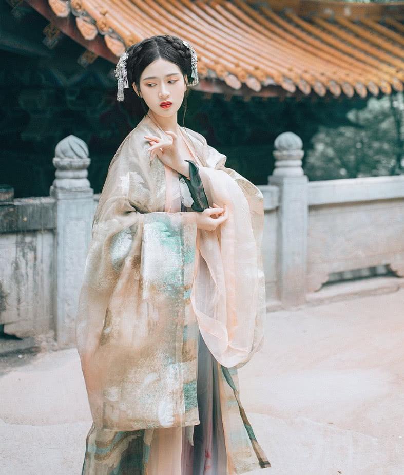 抖音汉服美女回眸一笑飘飘欲仙网友窈窕淑女君子好逑