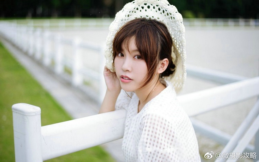 清纯娇嫩脸蛋清纯白净女生超萌可爱户外阳光俏皮靓丽写真集 @微相 