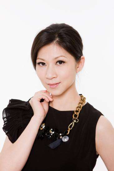 台湾女星嫁小男友,婚后四年为求子打百次排卵针,如今喜得龙凤胎