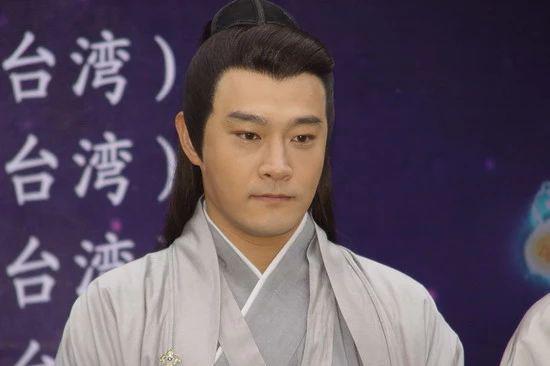 演技真的很棒了~《才子佳人乾隆皇》的傅恒,《青龙好汉》的青龙