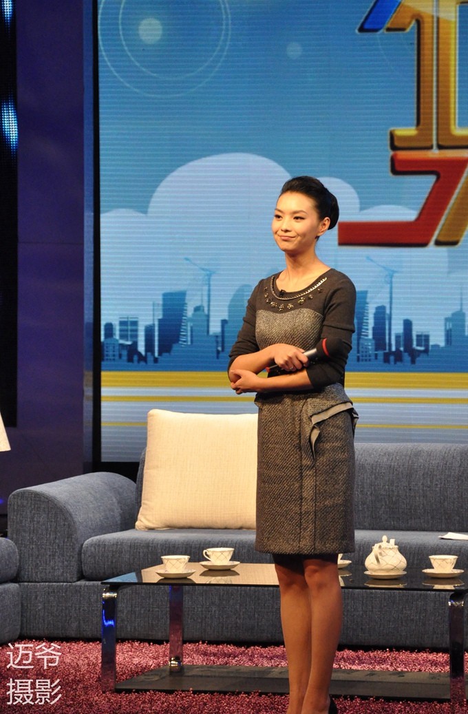 《身边》栏目拍摄花絮【原创摄影】当年栗坤和李然主持《身边》栏目