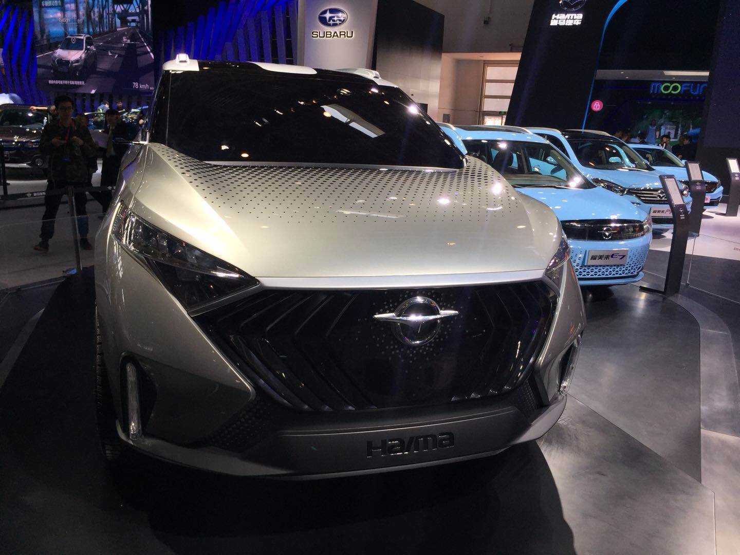 海马推出一款惊艳的f700概念车,尺寸接近别克gl8_新浪看点