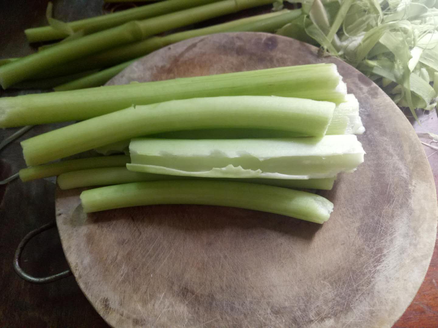 入秋后,女人别错过这菜,便宜又好吃,多吃身体更健康,还防脱发