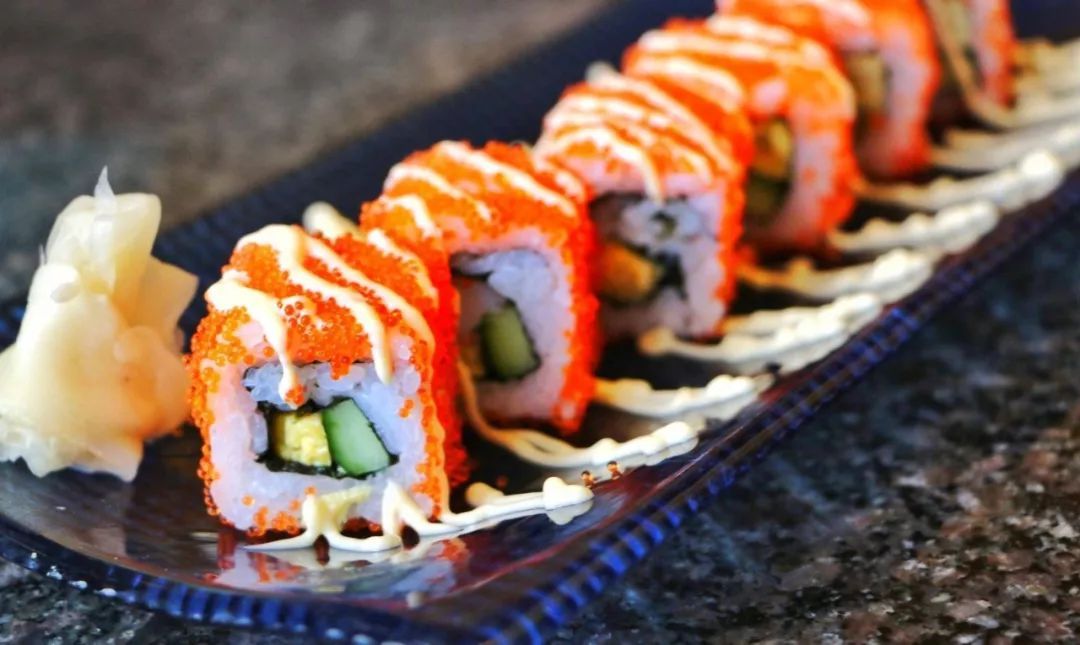 当下炙手可热的美国加州长相思和加州寿司卷很配哦