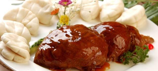 雪冬山鸡是安徽省特色传统名菜