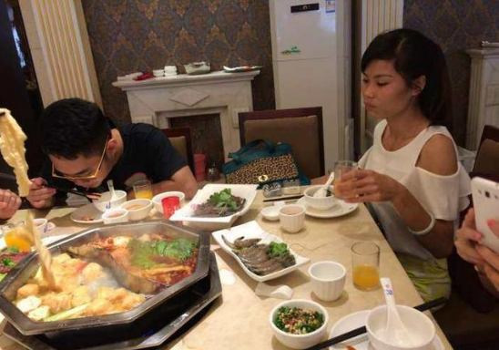 女同事借了我3000块钱不还,年后我跟她说了9个字,隔天就还我了