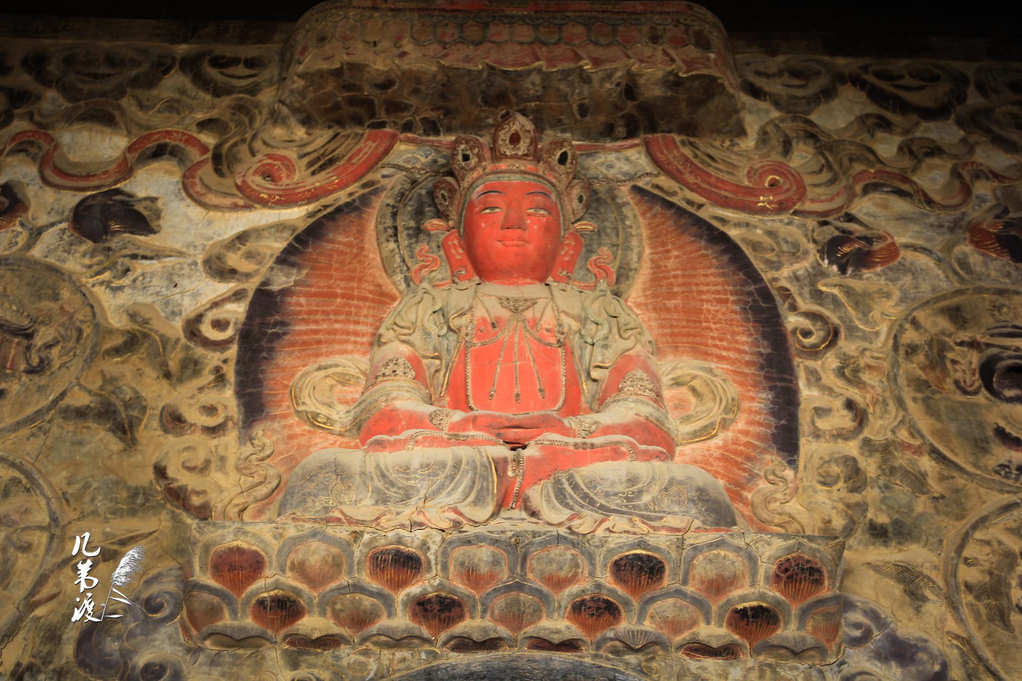 承德须弥福寿之庙"琉璃万寿塔"塔座四周的佛造像,拍摄于2013年了