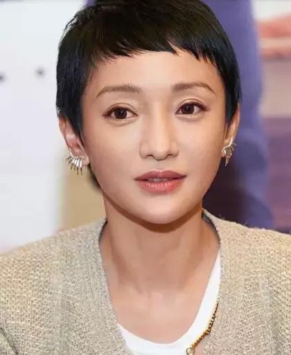 angelababy剃寸头,跟王菲范晓萱相比简直弱鸡