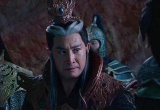 只是一个配角,但是让人看起来很是面熟,他是《倚天屠龙记》里的宋远桥