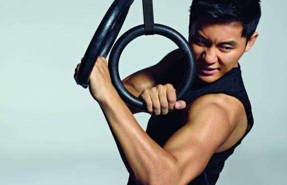 范冰冰为什么选李晨?看了他的胸肌就真相大白了