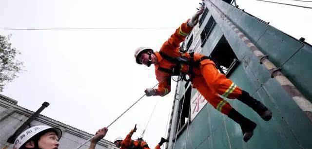 2017郑州市招聘政府专职消防员300名,高中以