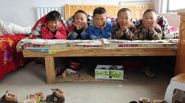 盘点那些生了多胞胎的家庭,吉尼斯纪录最高是11个?