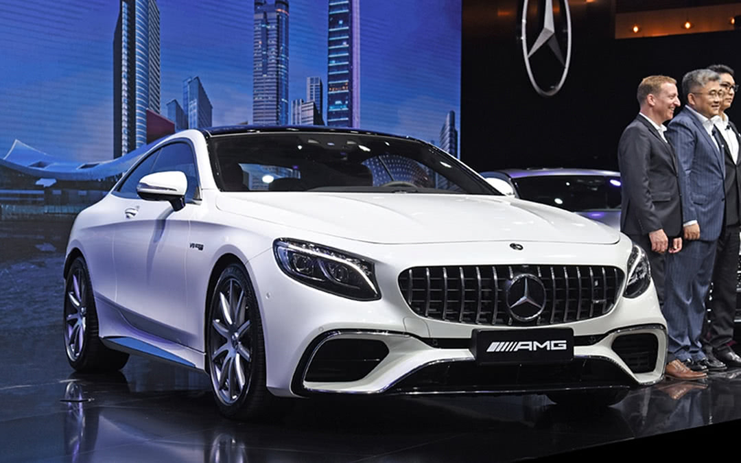 200万的双门大奔来了!比超跑更快更美,光看标就是妹子收割机