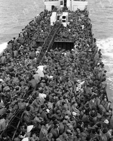 镜头下1975南越军队溃逃让你见识到什么是兵败如山倒