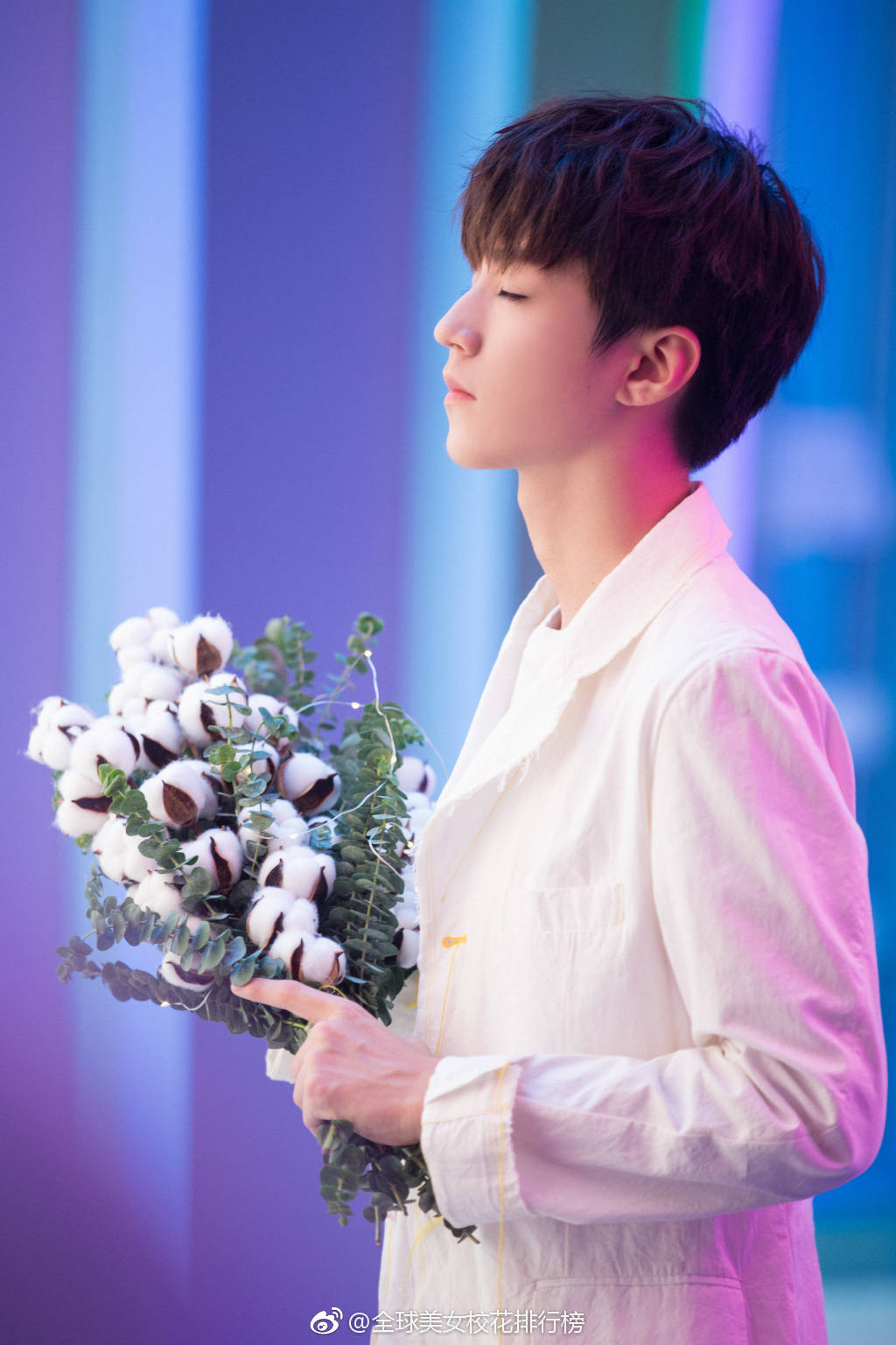 王俊凯 化身棉系少年,眼神清澈,笑容甜美,魅力十足.