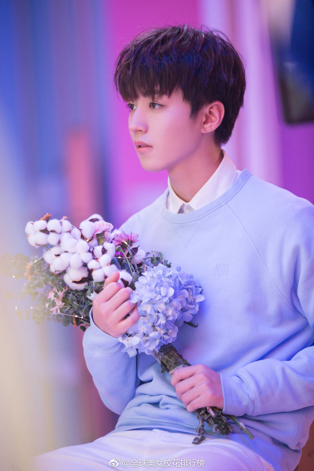 王俊凯 化身棉系少年,眼神清澈,笑容甜美,魅力十足.