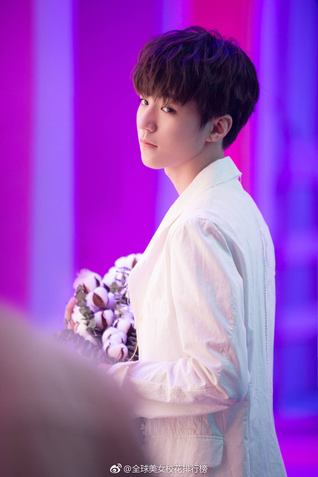 王俊凯 化身棉系少年,眼神清澈,笑容甜美,魅力十足.