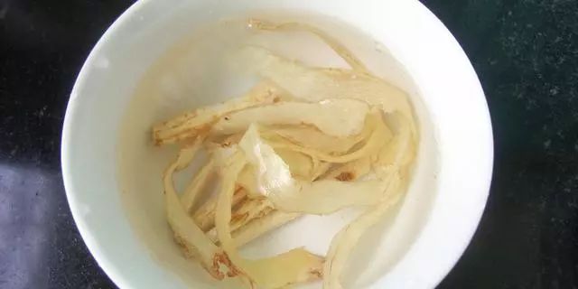 玉竹泡水喝功效多,一个搭配降糖效果加倍,一定要记住!
