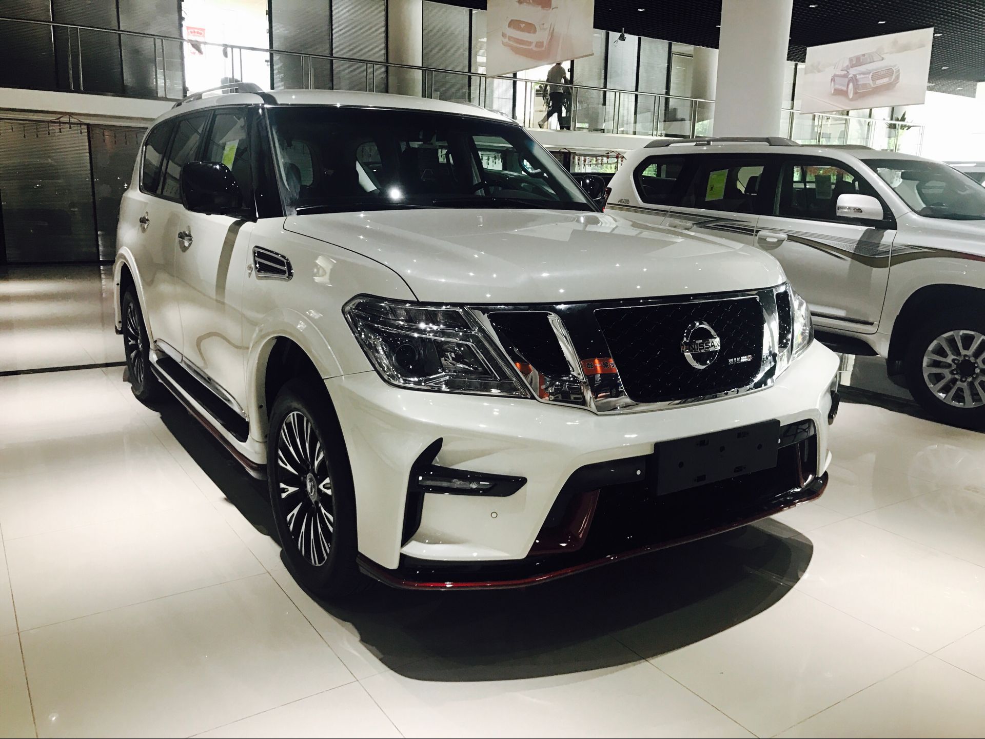 新款陆地巡洋舰:途乐