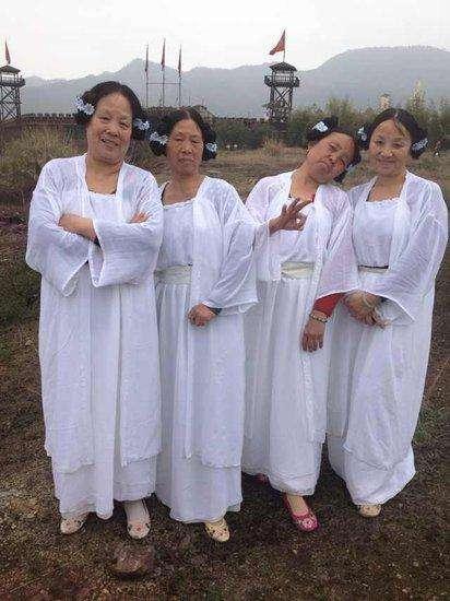 周星驰电影往事:星爷为什么要捧红61岁的张美娥?