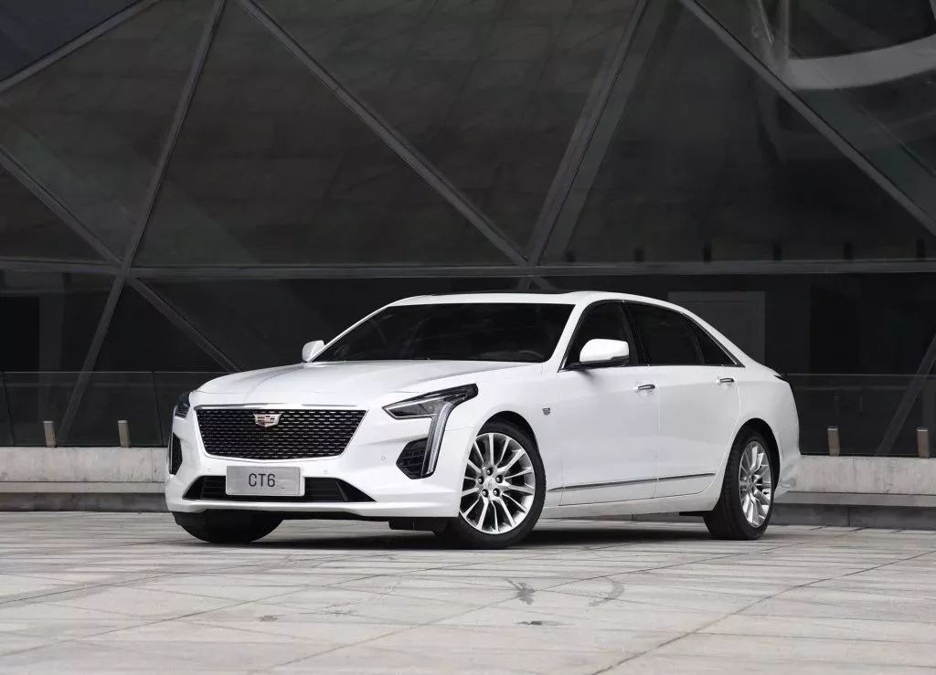 中期改款凯迪拉克ct6亮相广州车展换全新20t发动机