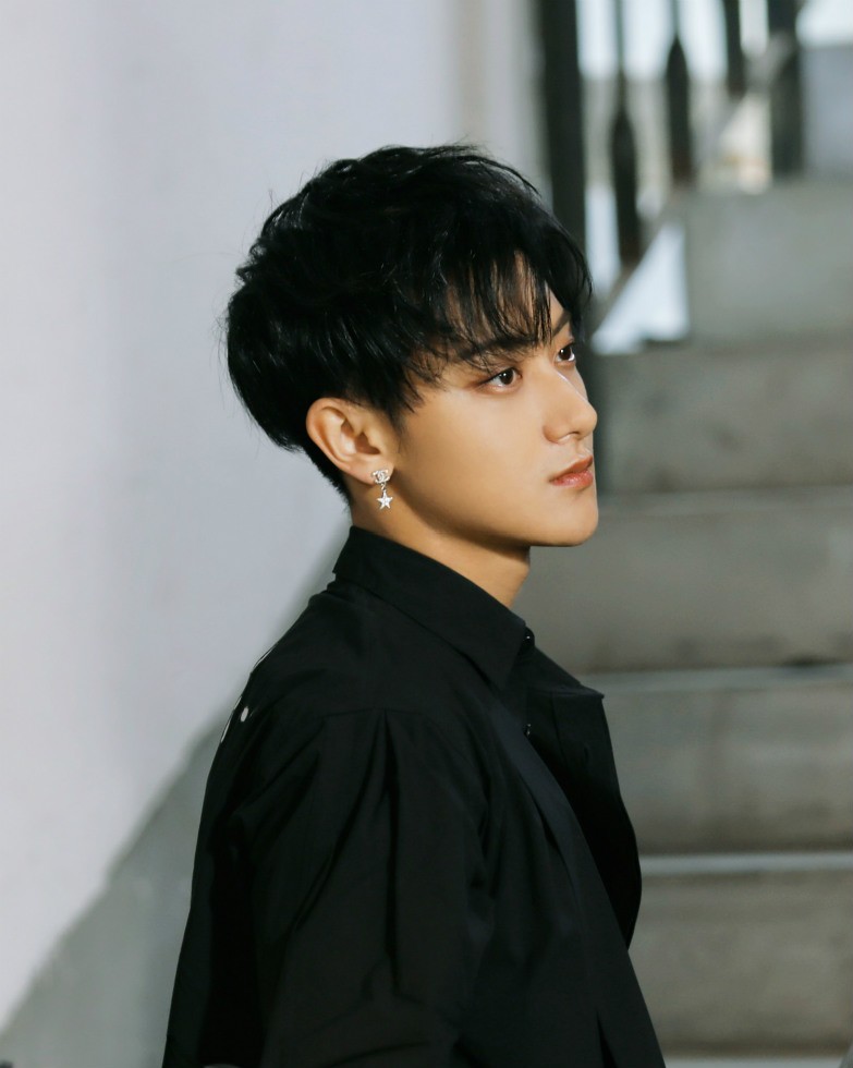 黄子韬新单曲《误会》发布 细腻曲风展个人才华