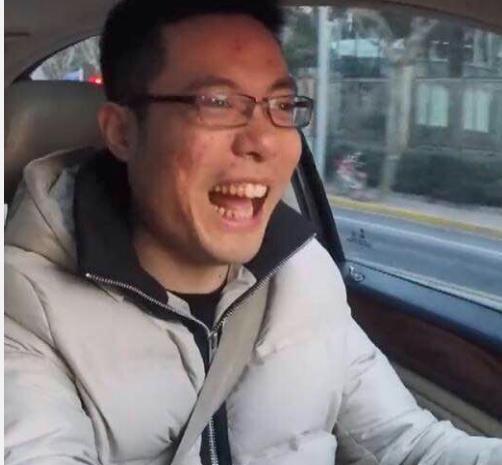 斗鱼大司马在真皮网咖过生日, 女粉丝强势狙击, 水友: 师母要怒了